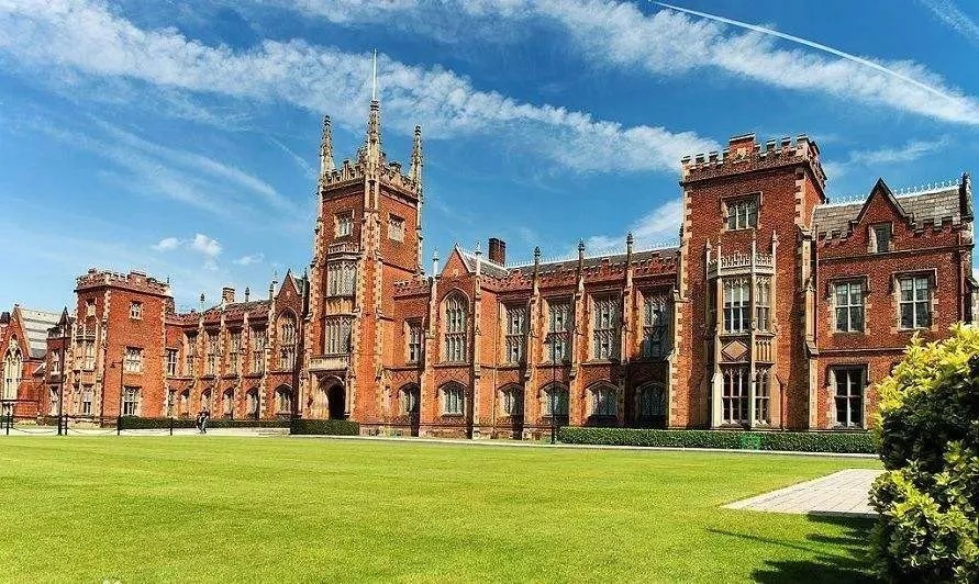 英国最美大学第七:贝尔法斯特女王大学了解一下!