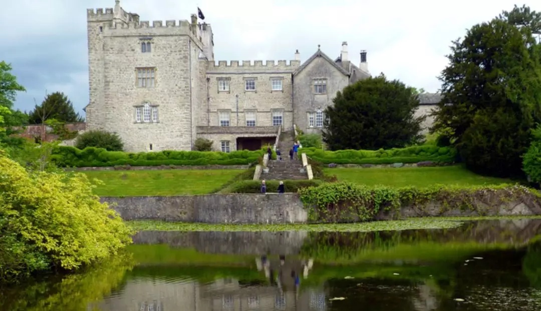 castlegarden,vegetablegarden sizergh castle garden 赛泽堡城堡花园
